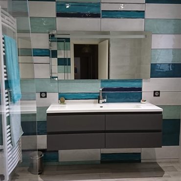 Pose de faiences, carrelage pour salle de bain et toilette, à Millau en Aveyron par Eric Verdonck